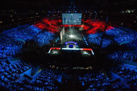 色的反抢意 色的反抢意